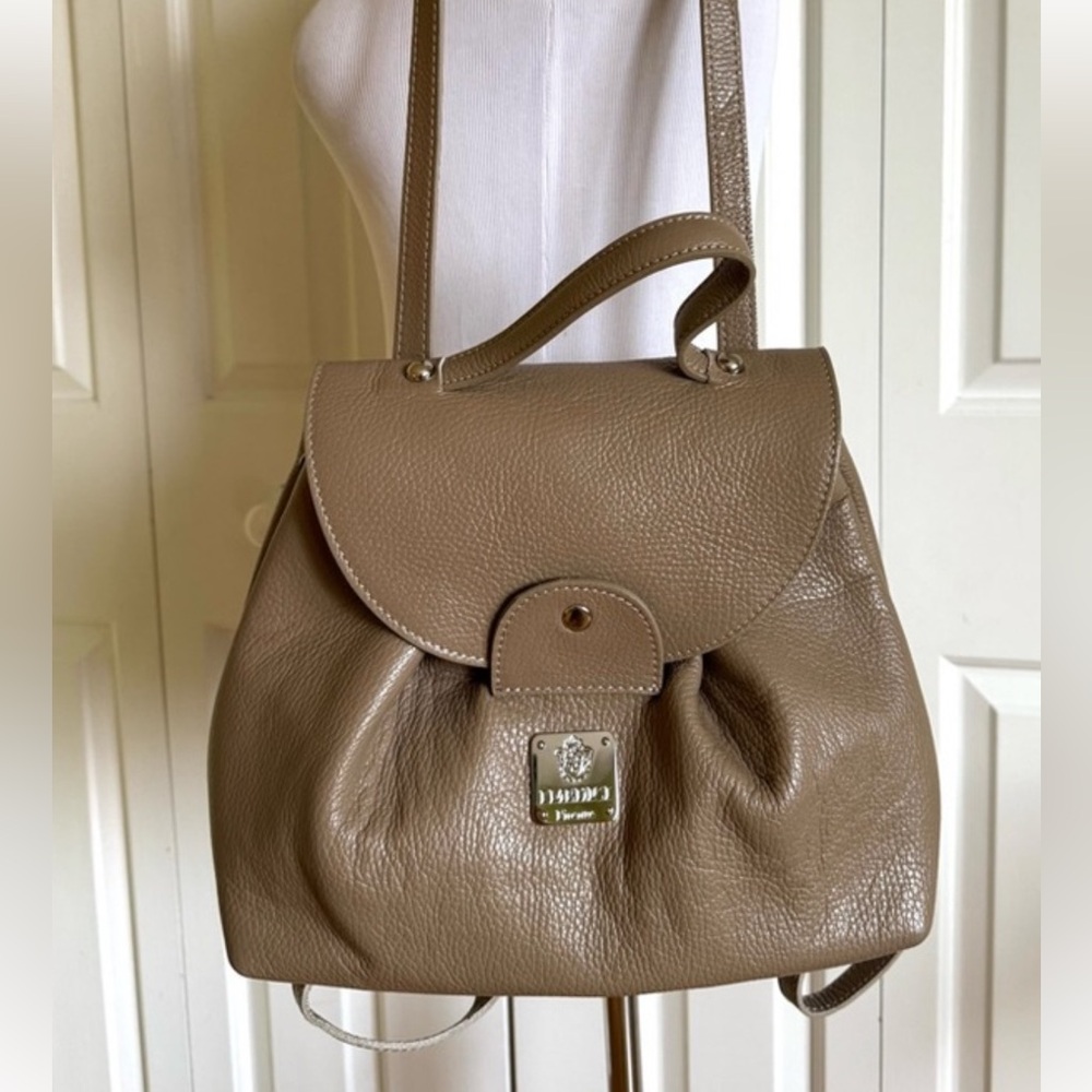 I MEDICI Firenze Beige Leather Shoulder Bag/Backpack NWOT